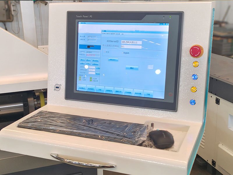 Heavy duty CNC copper busbar machine